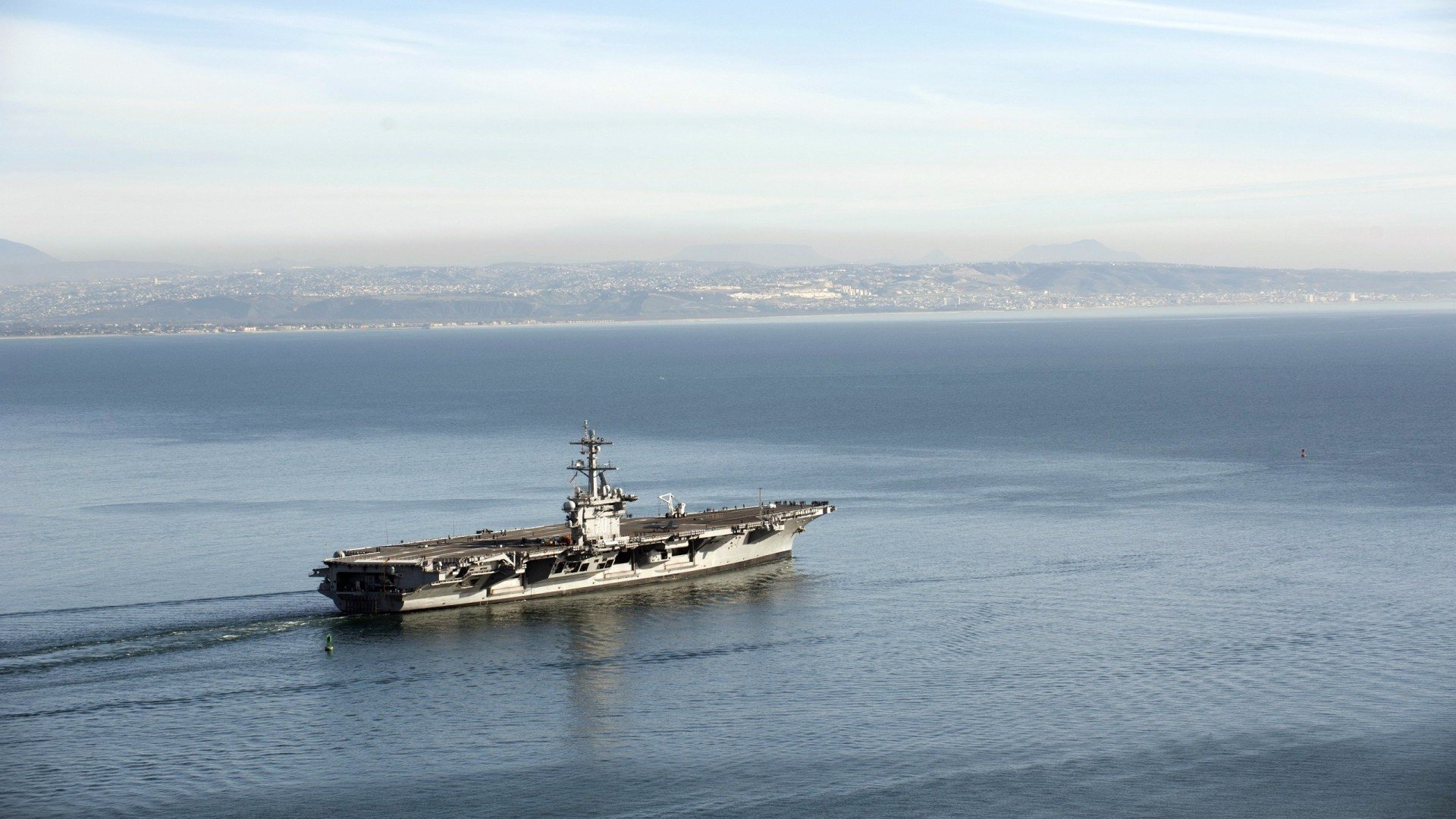 九游娱乐app下载-_冠军之争：温布尔登次轮大战精彩纷呈_，温布尔登第四轮